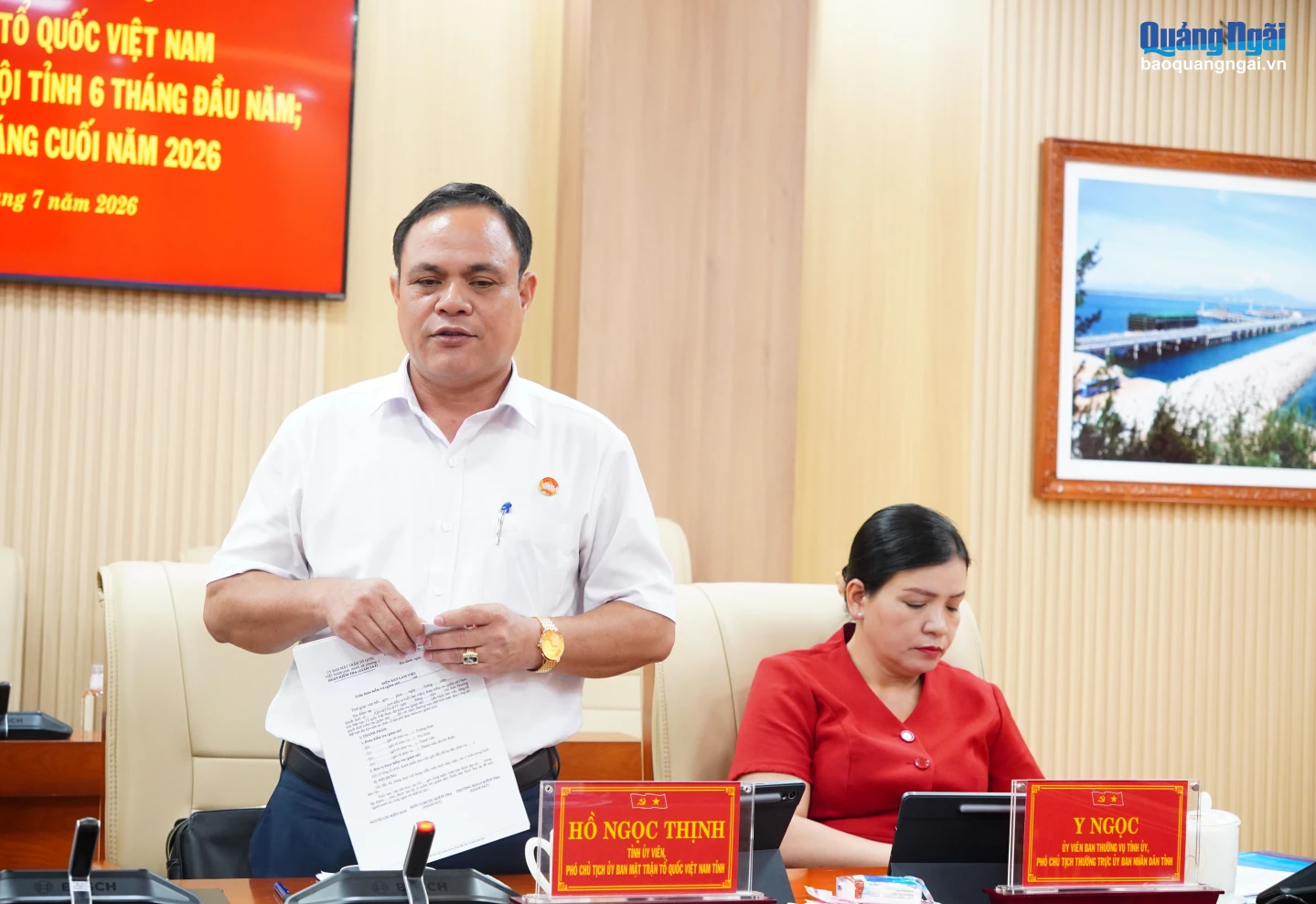 Phó Chủ tịch Ủy ban MTTQ Việt Nam tỉnh Hồ Ngọc Thịnh phát biểu tại hội nghị.