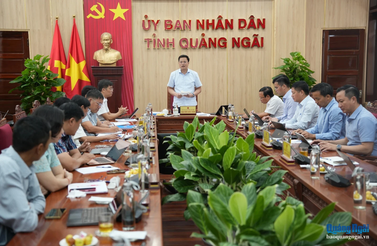 Phó Bí thư Tỉnh ủy, Chủ tịch UBND tỉnh Nguyễn Đức Tâm chủ trì cuộc họp.