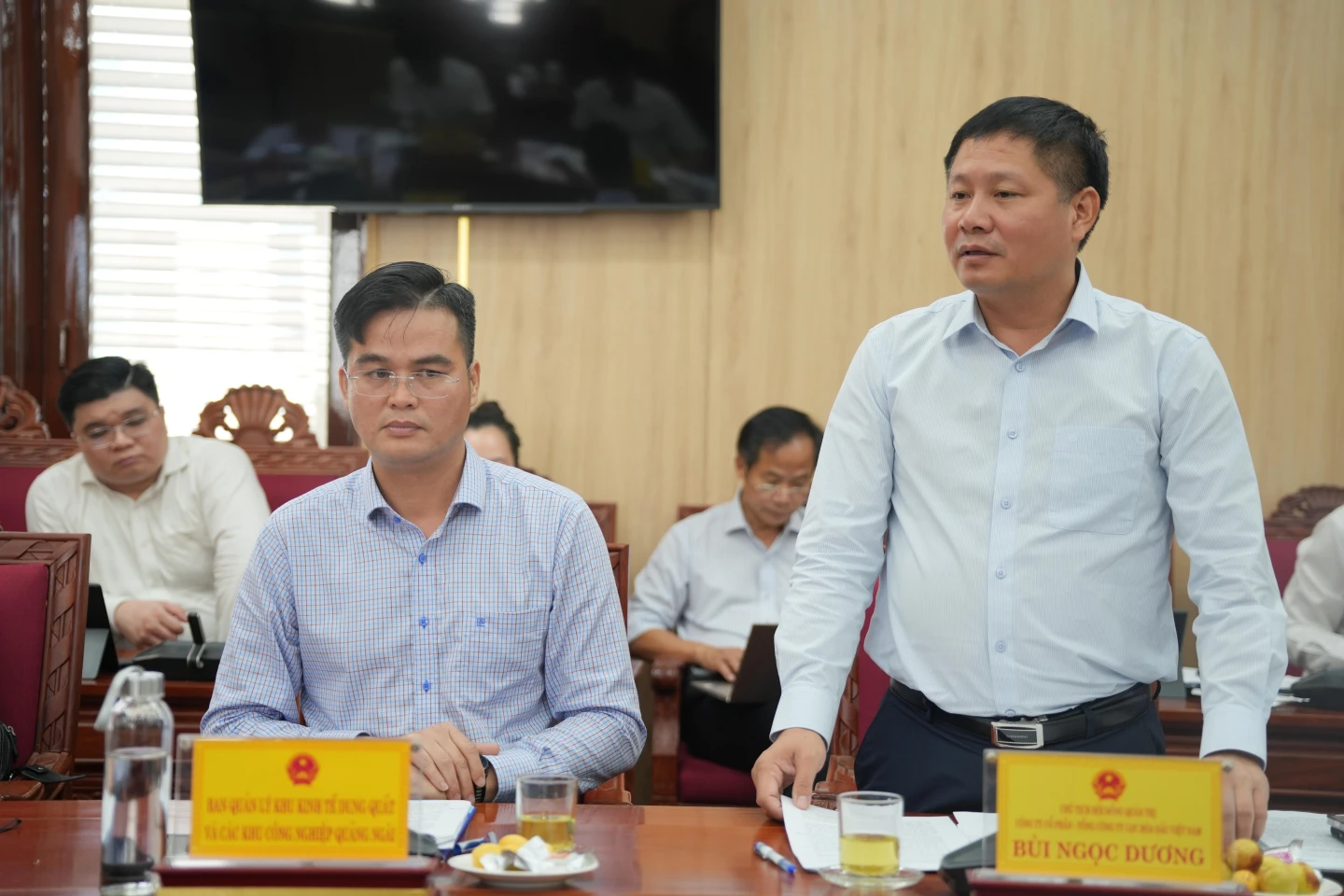 Lãnh đạo Tổng Công ty Lọc hóa dầu Việt Nam cho ý kiến tại cuộc họp.