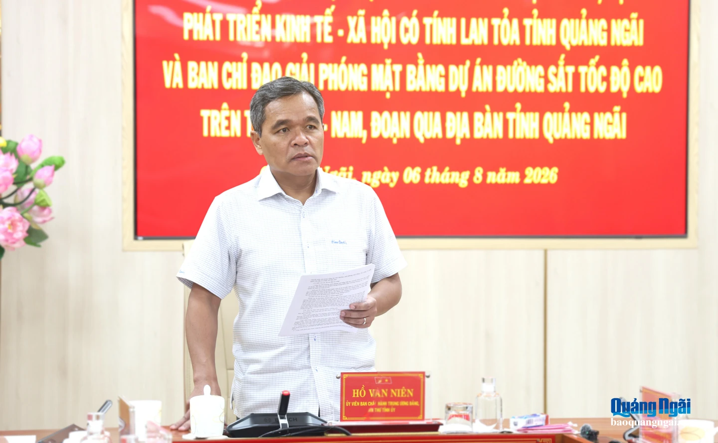 Ủy viên Trung ương Đảng, Bí thư Tỉnh ủy Hồ Văn Niên yêu cầu các sở, ngành, địa phương không để điểm nghẽn làm chậm tiến độ các công trình trọng điểm.