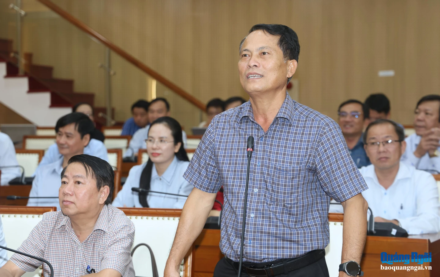 Bí thư Đảng ủy, Chủ tịch HĐND xã Tu Mơ Rông Võ Trung Mạnh phát biểu tại buổi gặp mặt.