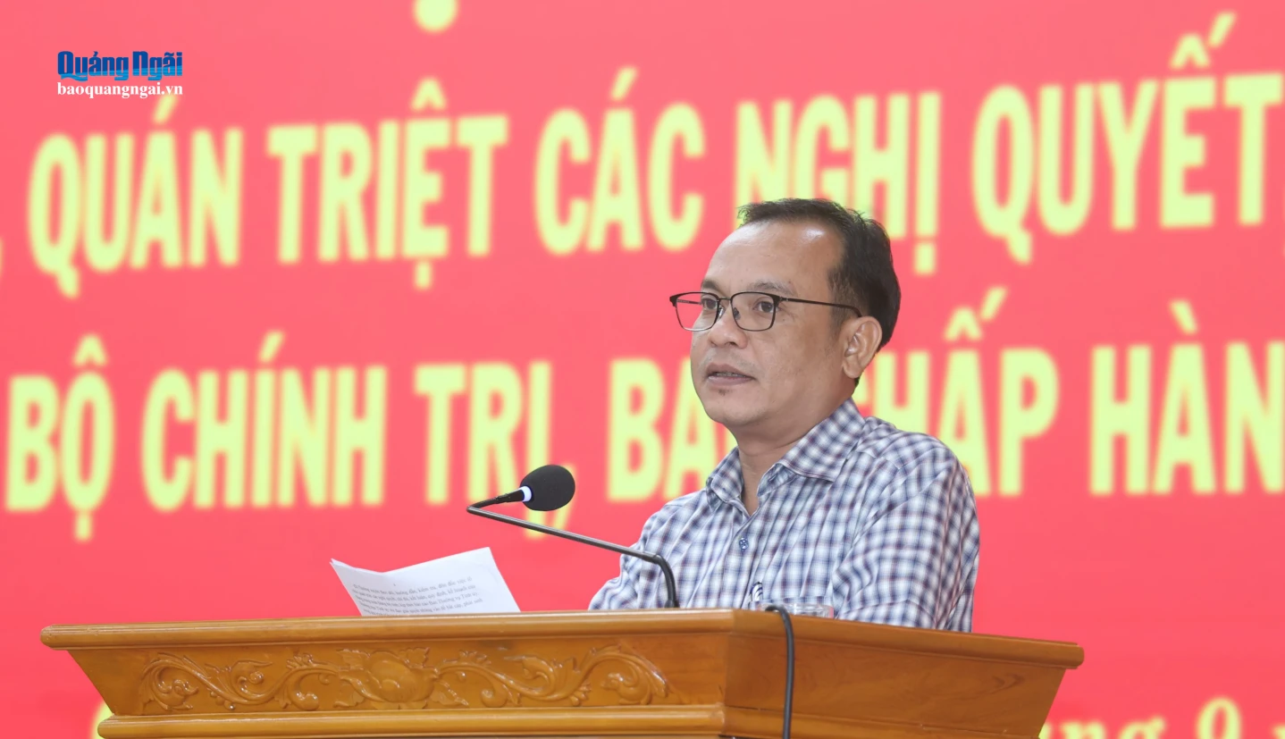 Ủy viên dự khuyết Trung ương Đảng, Phó Bí thư Thường trực Tỉnh ủy, Chủ tịch Ủy ban MTTQ Việt Nam tỉnh U Huấn phát biểu chỉ đạo tại hội nghị.