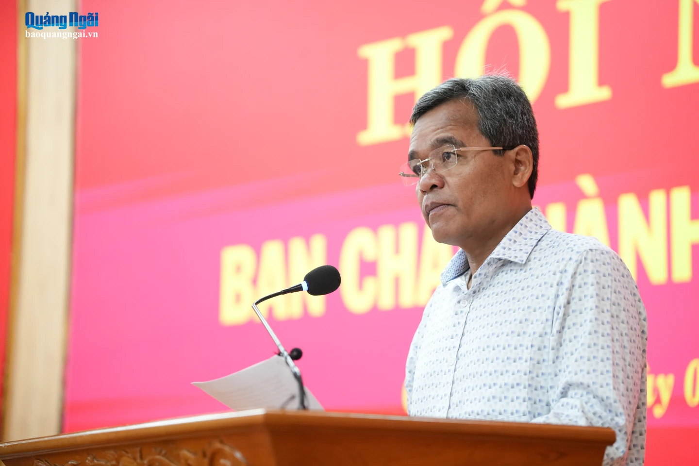 Ủy viên Trung ương Đảng, Bí thư Tỉnh ủy Hồ Văn Niên phát biểu khai mạc hội nghị.