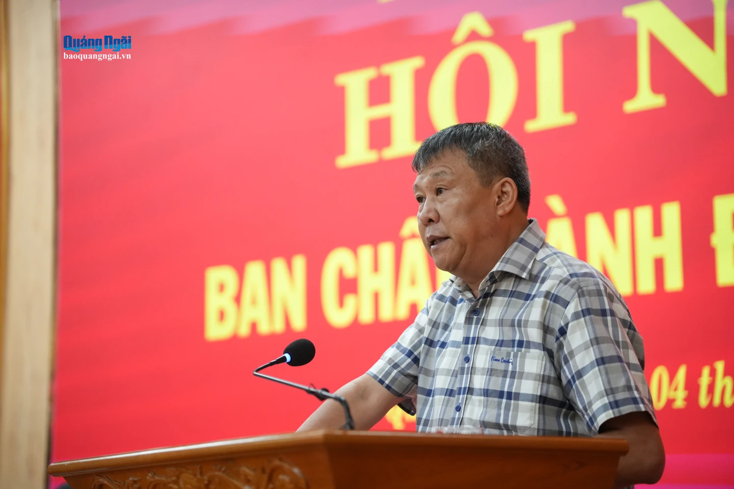 Ủy viên Ban Thường vụ, Chủ nhiệm Ủy ban Kiểm tra Tỉnh ủy Thái Thanh Bình trình bày tờ trình của Ban Thường vụ Tỉnh ủy về điều chỉnh, bổ sung Chương trình kiểm tra, giám sát toàn khóa của Tỉnh ủy, nhiệm kỳ 2025 - 2030.