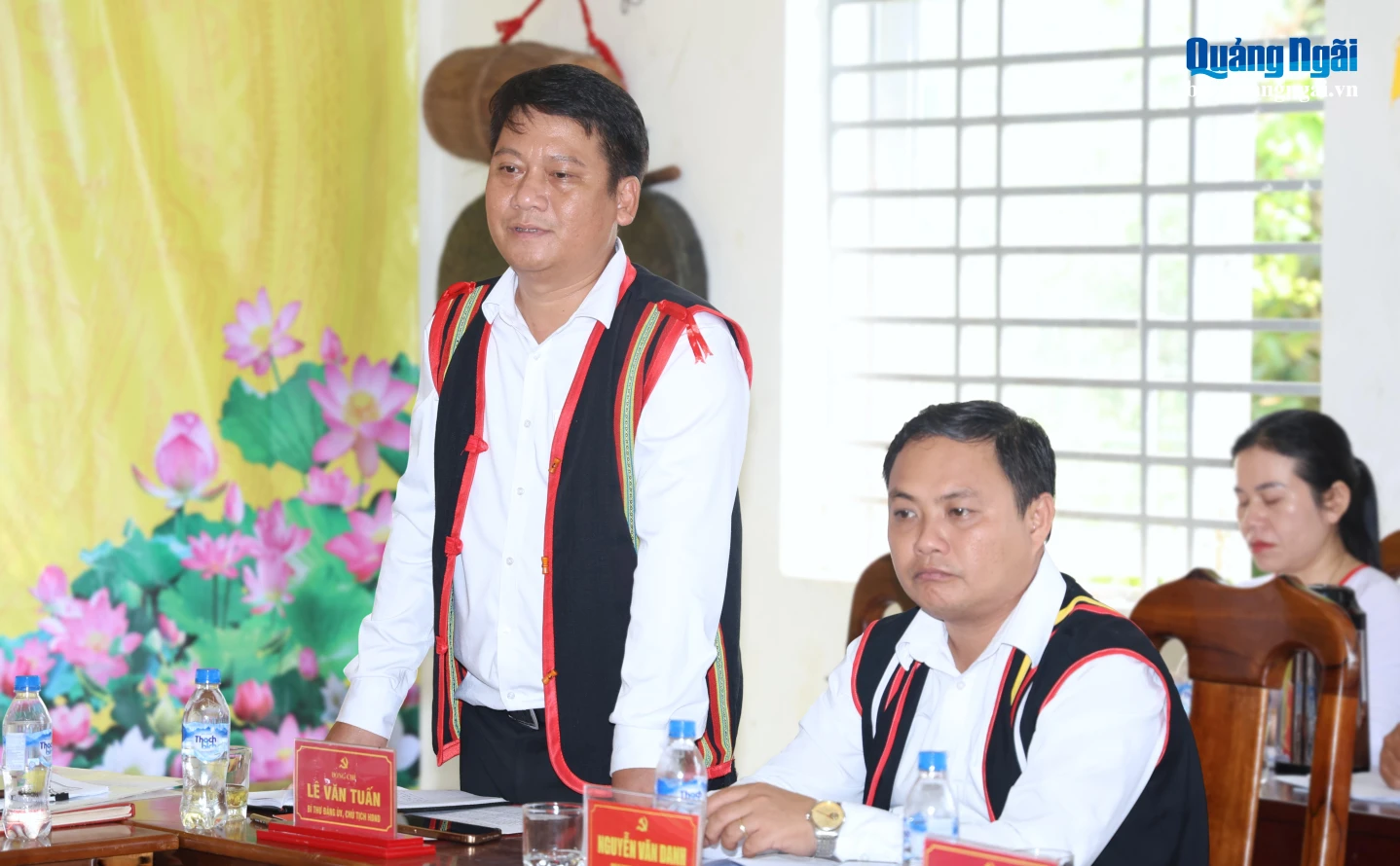 Lãnh đạo xã Cà Đam phát biểu tại buổi sinh hoạt.