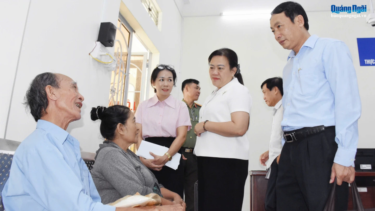 Giám sát công tác chuyển đổi số tại phường Cẩm Thành