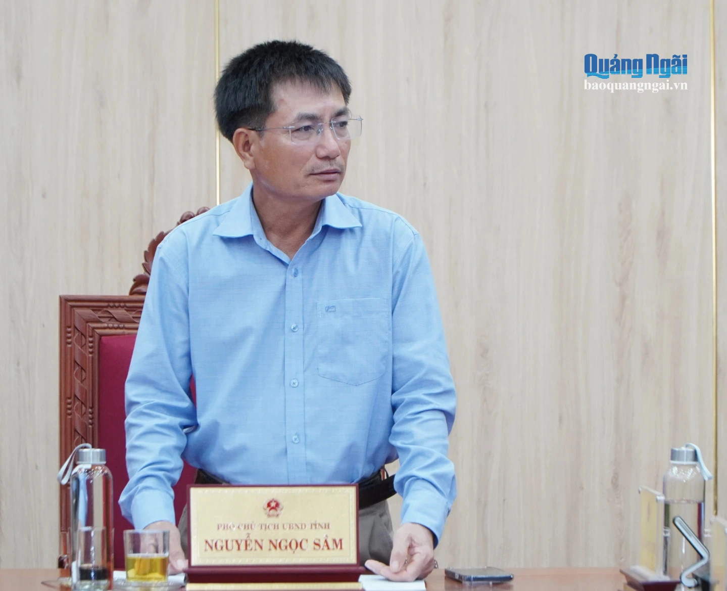 Phó Chủ tịch UBND tỉnh Nguyễn Ngọc Sâm phát biểu tại cuộc họp.