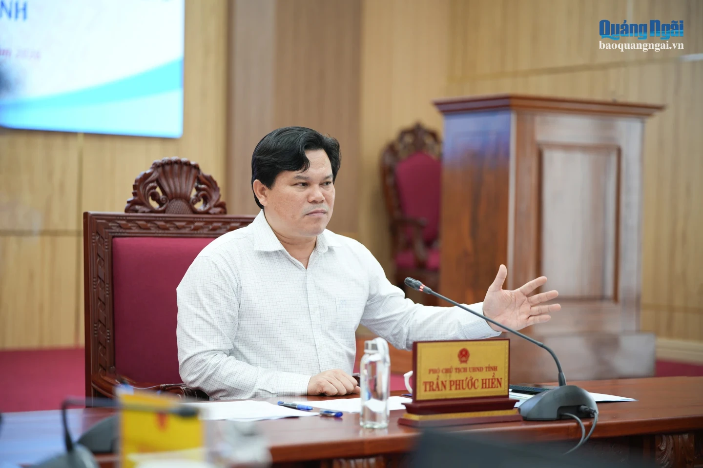Phó Chủ tịch UBND tỉnh Trần Phước Hiền phát biểu chỉ đạo tại buổi làm việc.