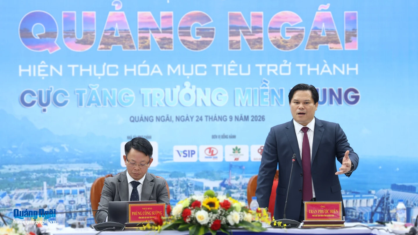 Phó Chủ tịch UBND tỉnh Trần Phước Hiền phát biểu tại hội thảo.