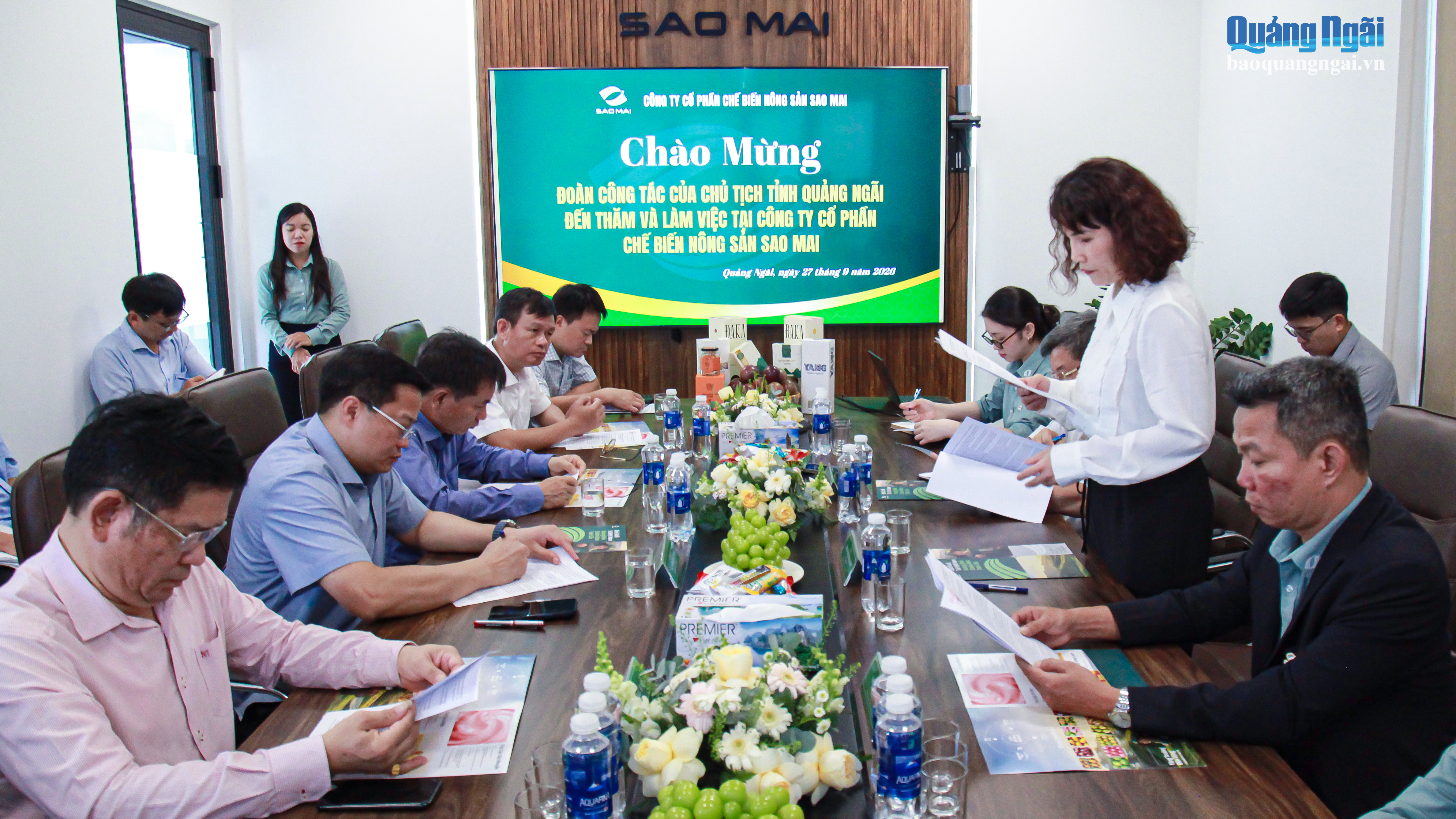 Quang cảnh buổi làm việc.