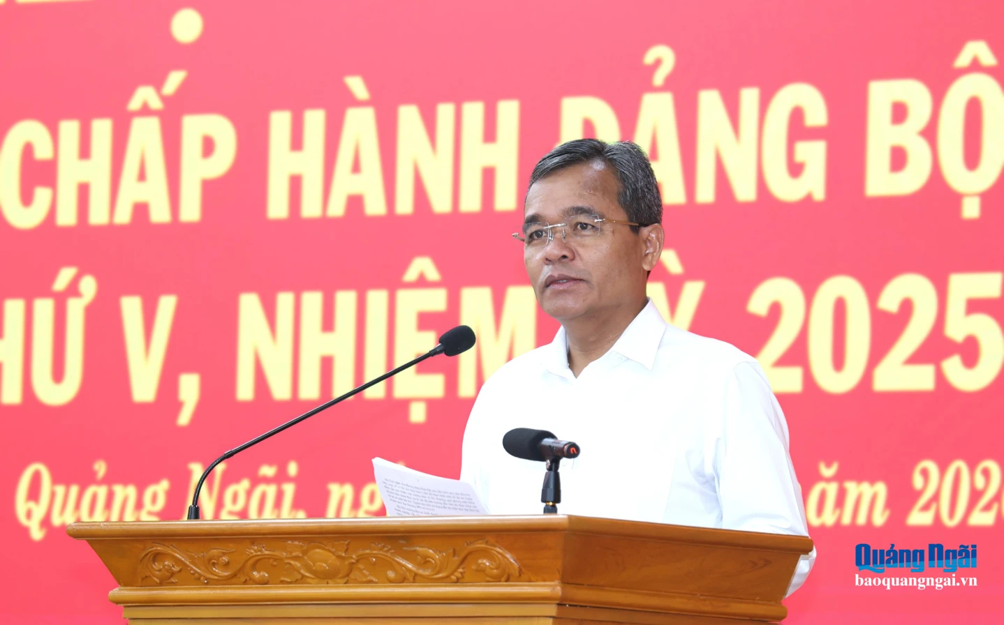 Ủy viên Trung ương Đảng, Bí thư Tỉnh ủy Hồ Văn Niên phát biểu kết luận hội nghị.