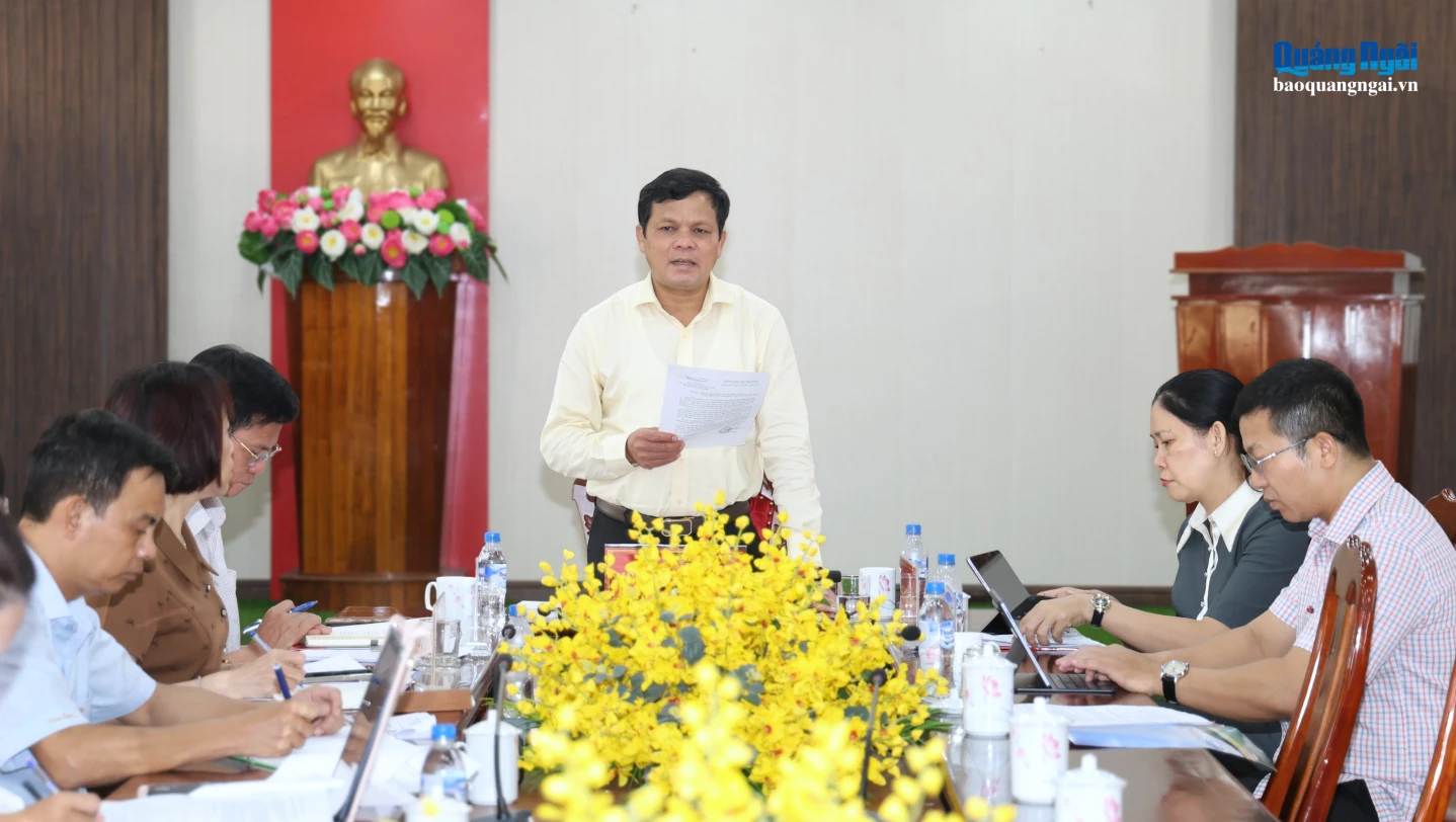 Phó Bí thư Tỉnh ủy, Chủ tịch HĐND tỉnh Nguyễn Đức Tuy phát biểu kết luận cuộc họp.