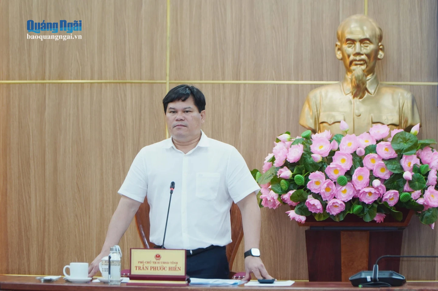 Phó Chủ tịch UBND tỉnh Trần Phước Hiền phát biểu tại buổi làm việc.