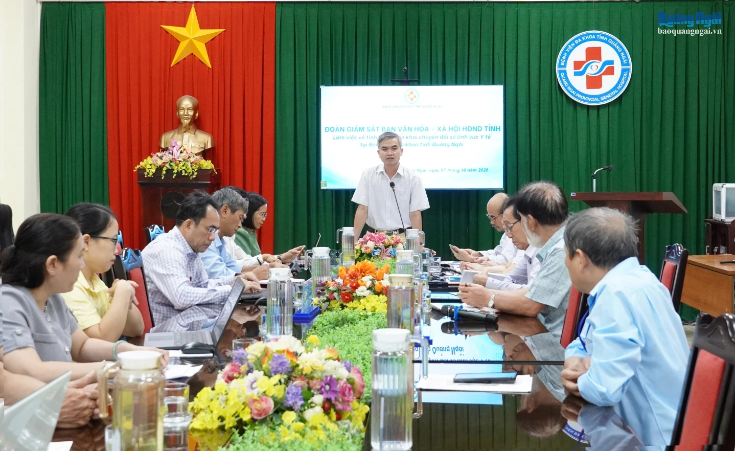 Ông Đào Duy Khánh - Trưởng ban Văn hóa - Xã hội HĐND tỉnh phát biểu tại buổi làm việc.