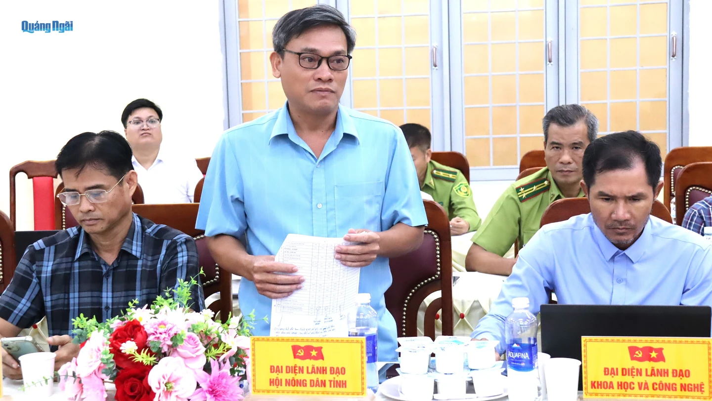 Lãnh đạo Hội Nông dân tỉnh tham gia ý kiến tại buổi làm việc.