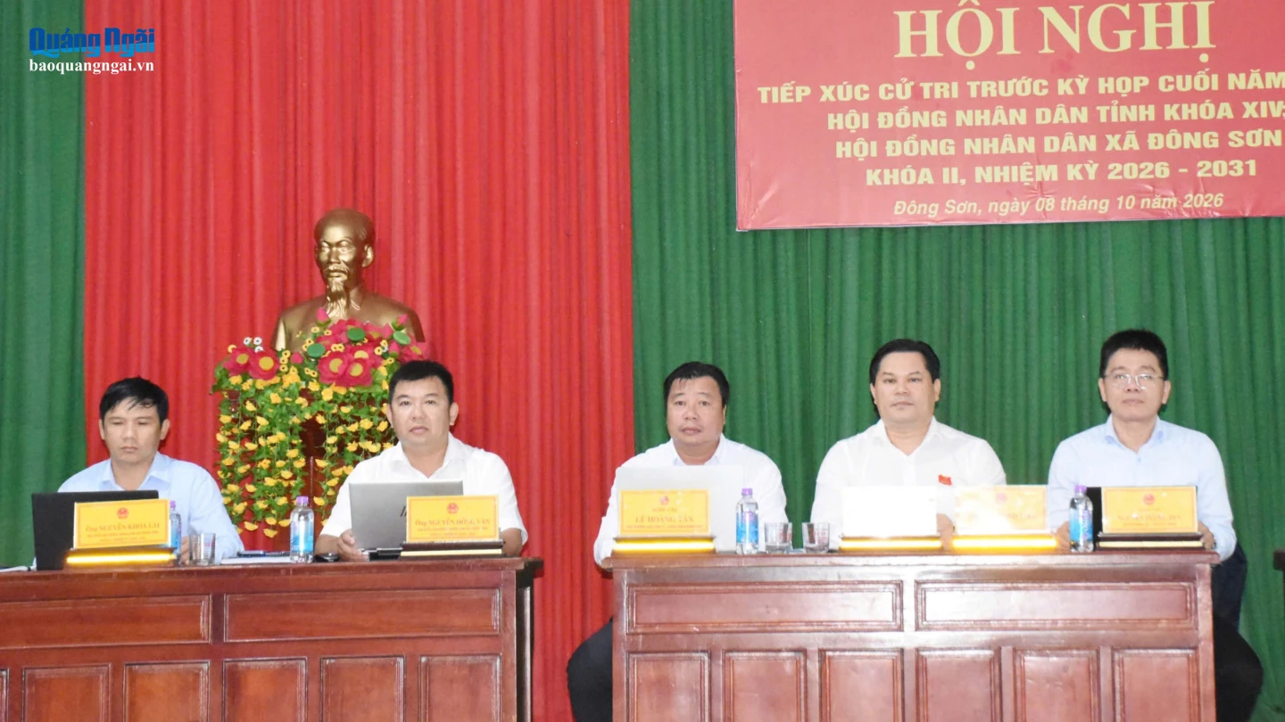 Tổ đại biểu số 3 HĐND tỉnh tiếp xúc cử tri xã Đông Sơn.