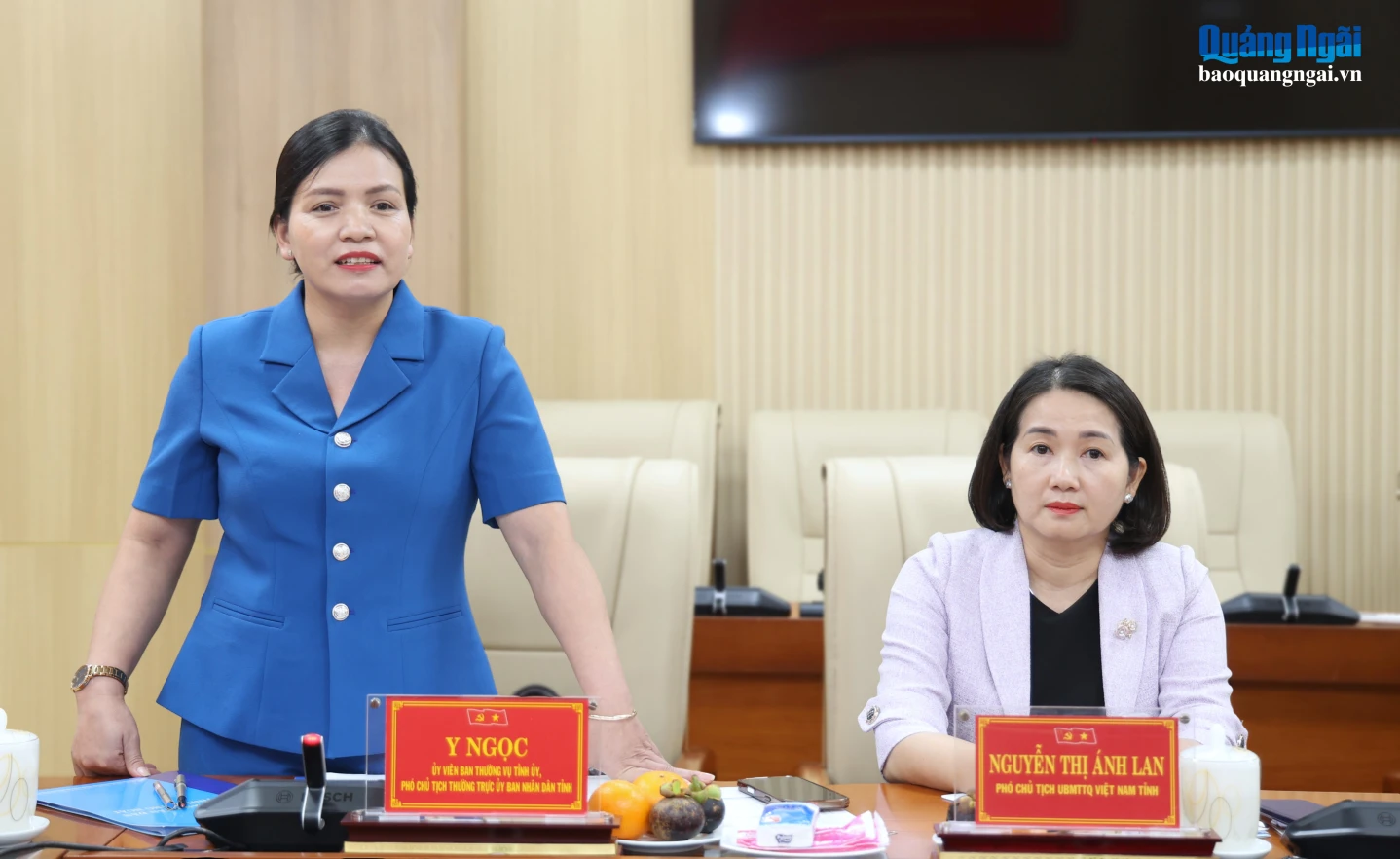 Ủy viên Ban Thường vụ Tỉnh ủy, Phó Chủ tịch Thường trực UBND tỉnh Y Ngọc phát biểu tại buổi làm việc.