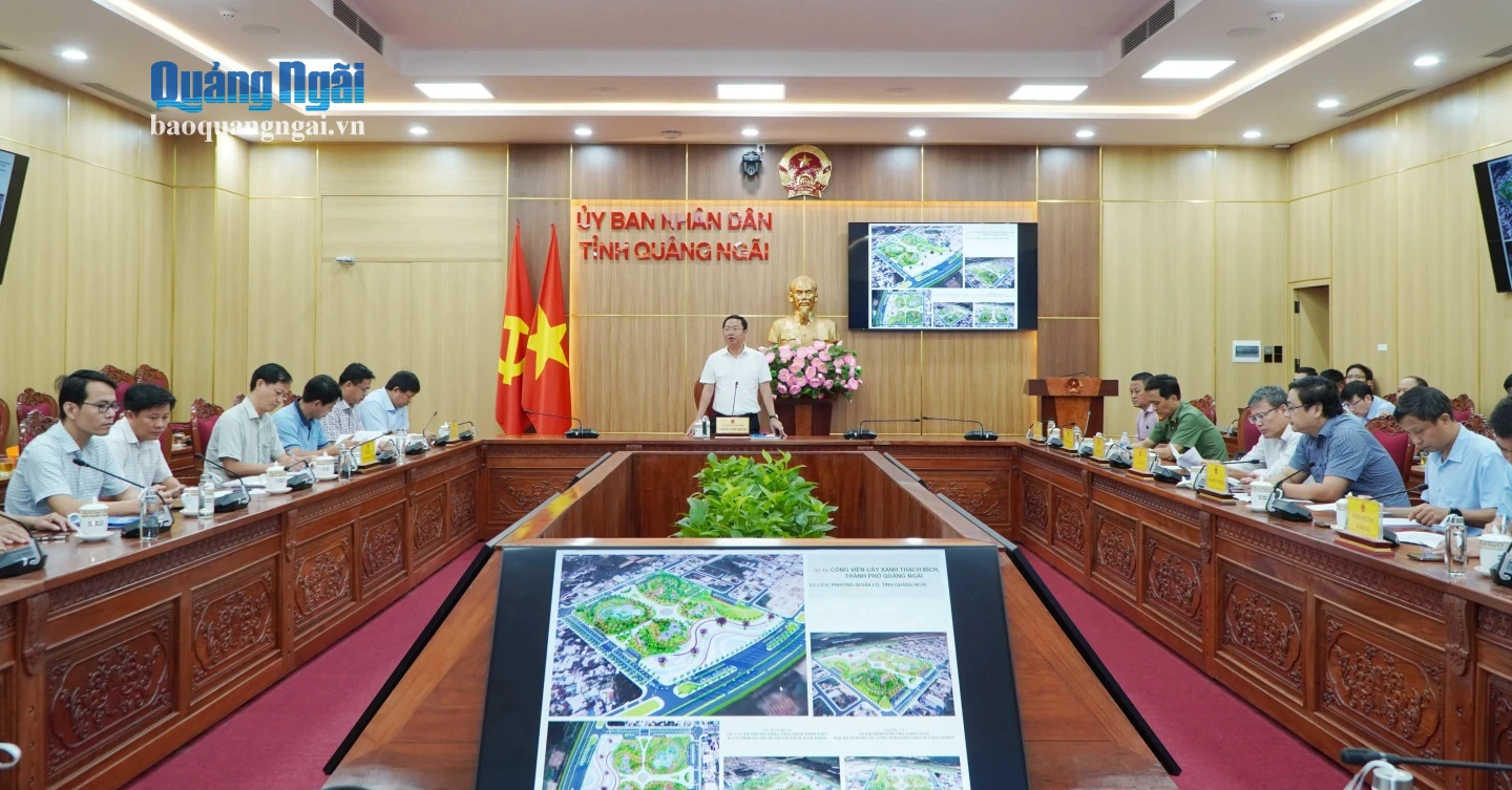 Quang cảnh cuộc họp.