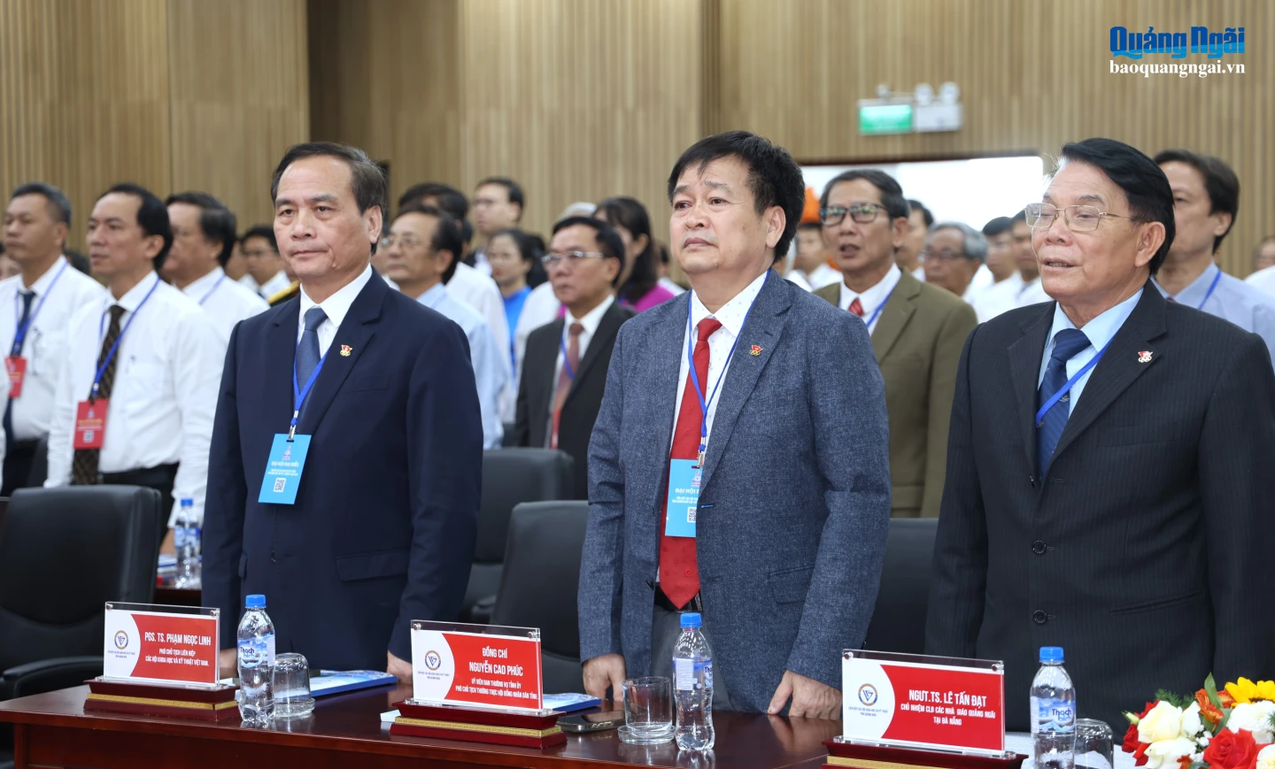 Phó Giáo sư, Tiến sĩ Phạm Ngọc Linh - Phó Chủ tịch Liên hiệp các Hội Khoa học và Kỹ thuật Việt Nam; Ủy viên Ban Thường vụ Tỉnh ủy, Phó Chủ tịch Thường trực HĐND tỉnh Nguyễn Cao Phúc và các đại biểu dự đại hội.