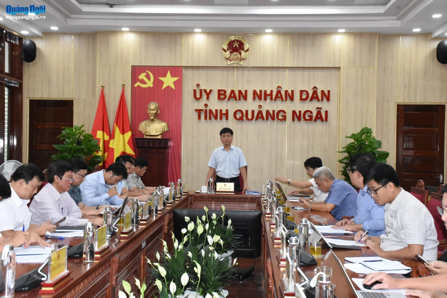 Phó Chủ tịch UBND tỉnh Đỗ Tâm Hiển chủ trì buổi làm việc.