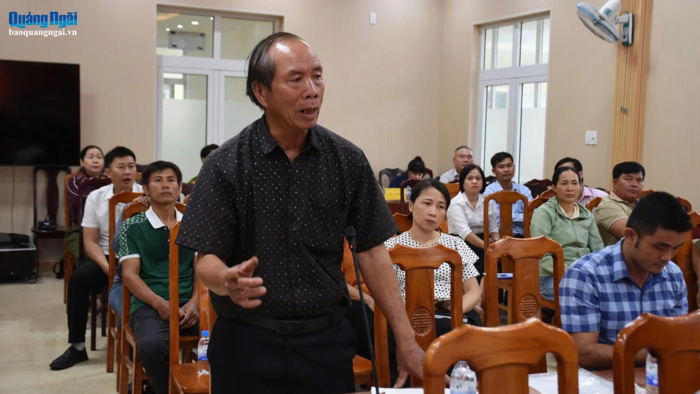 Cử tri xã Vạn Tường kiến nghị đến các đại biểu thuộc Tổ đại biểu số 3 HĐND tỉnh, nhiệm kỳ 2026 - 2031, tại Hội nghị tiếp xúc cử tri trước Kỳ họp thường lệ cuối năm 2026, vào tháng 10/2026.