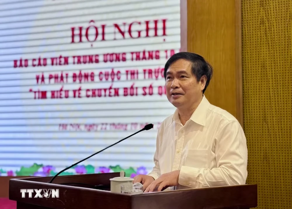 Phó Trưởng ban Tuyên giáo Trung ương Phan Xuân Thủy phát biểu tại hội nghị. Ảnh: TTXVN
