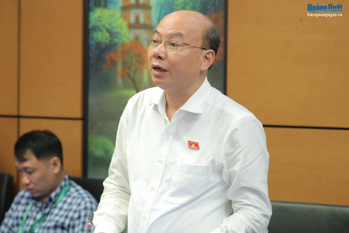 Đại biểu Quốc hội Hoàng Văn Nghĩa phát biểu thảo luận.