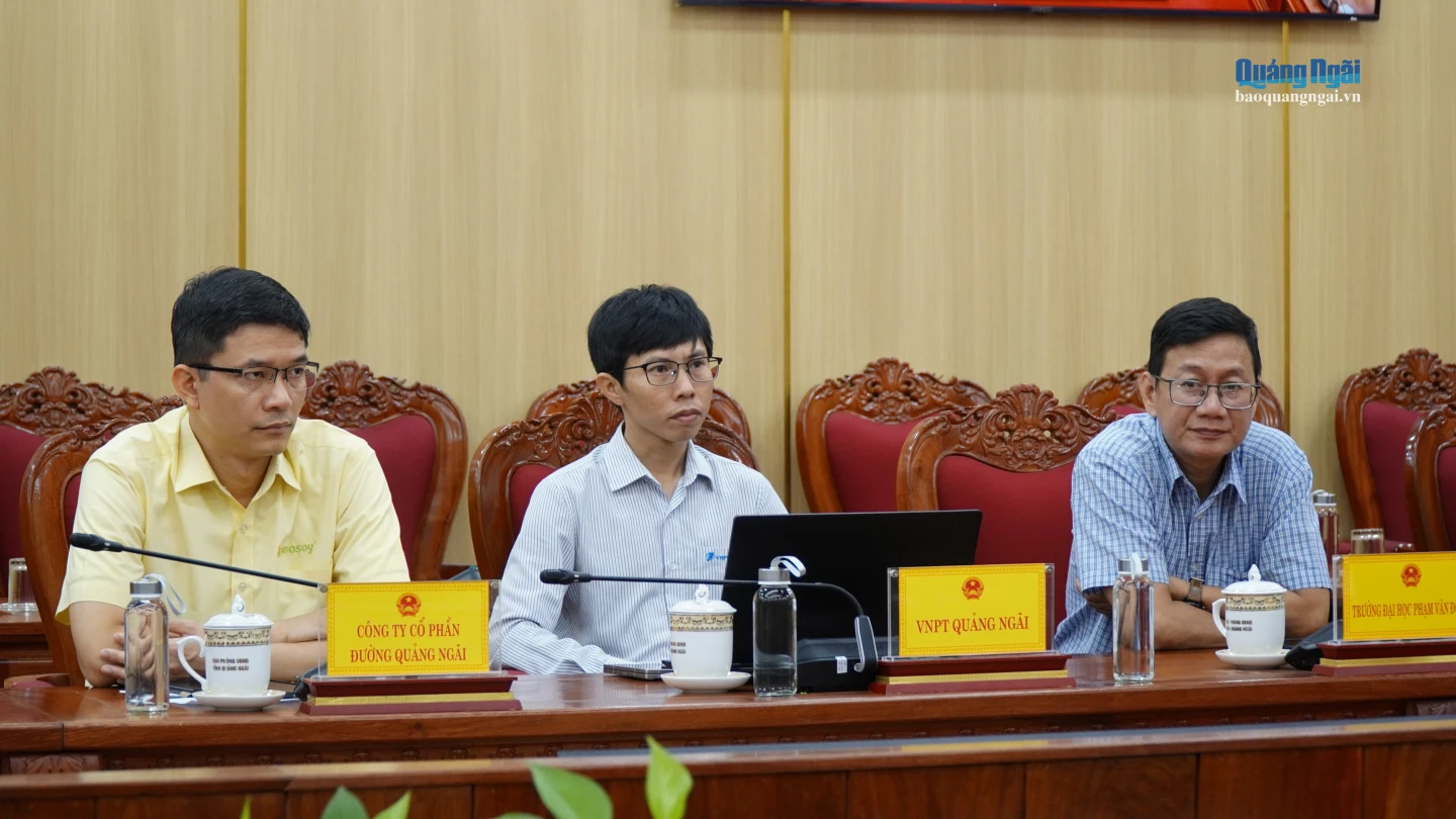 Các đại biệu dự hội nghị tại điểm cầu Quảng Ngãi.