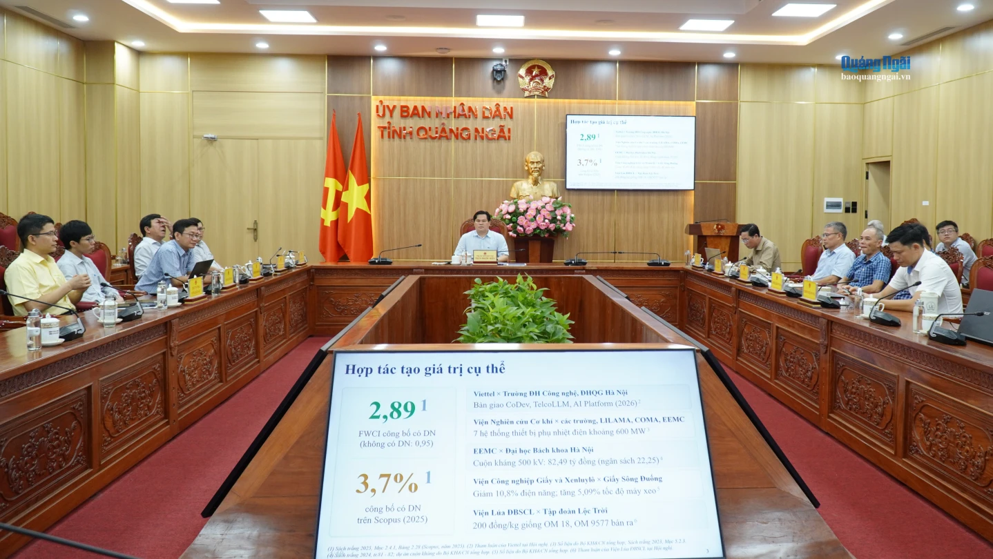 Quang cảnh hội nghị tại điểm cầu Quảng Ngãi.