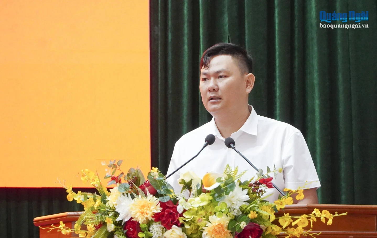 Đại diện các địa phương trình bày tham luận tại hội nghị.