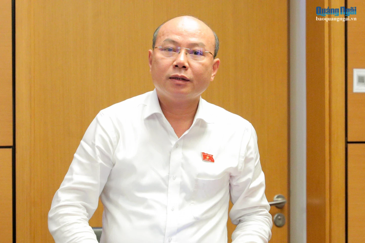 Đại biểu Quốc hội Hoàng Văn Nghĩa phát biểu thảo luận.