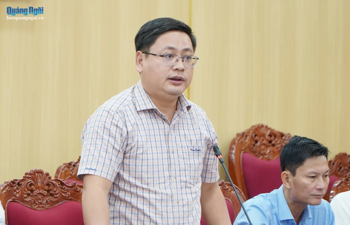 Đại diện Sở Nông nghiệp và Môi trường tham gia ý kiến tại cuộc họp.