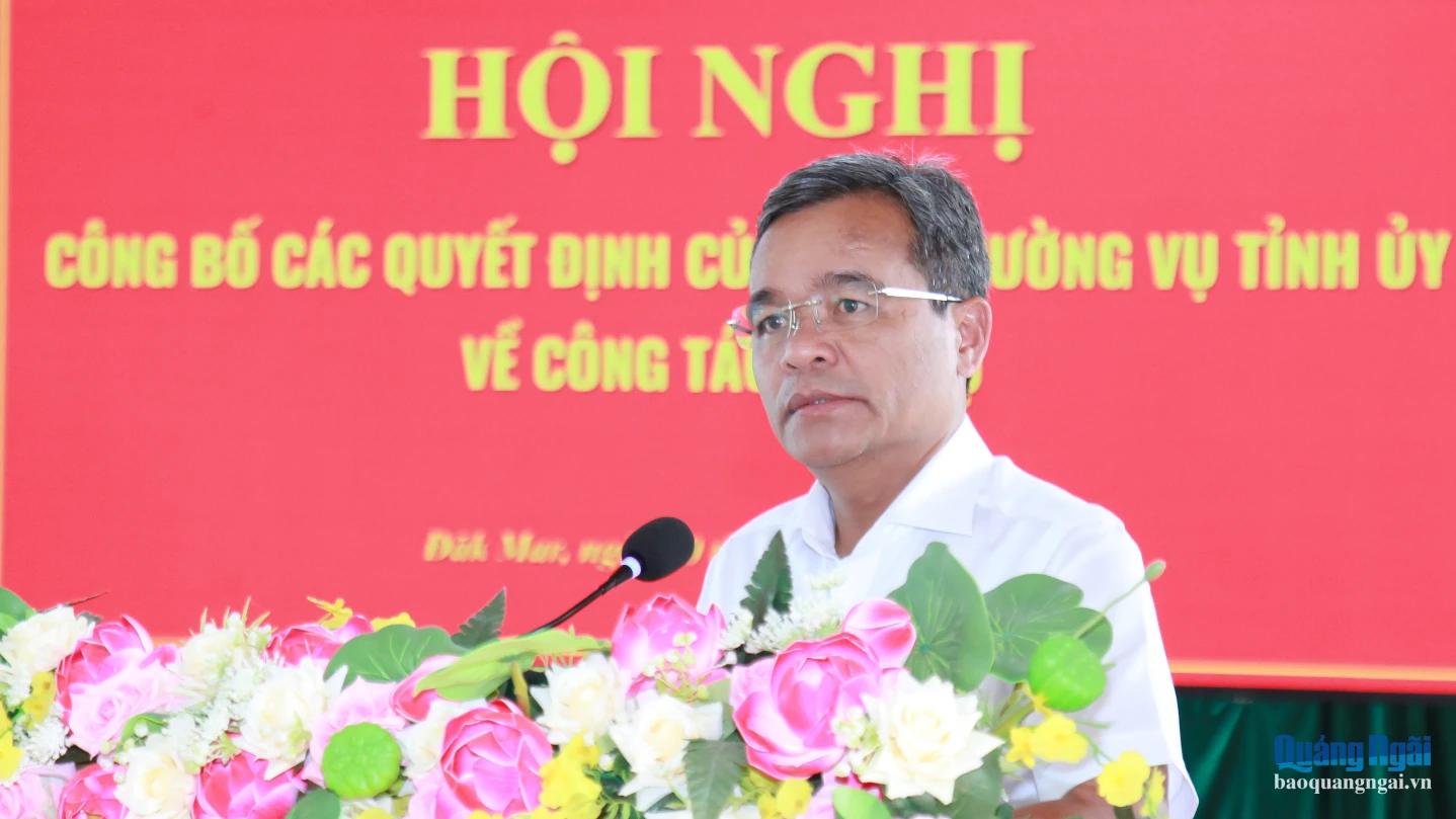 Ủy viên Trung ương Đảng, Bí thư Tỉnh ủy Hồ Văn Niên phát biểu tại hội nghị. 