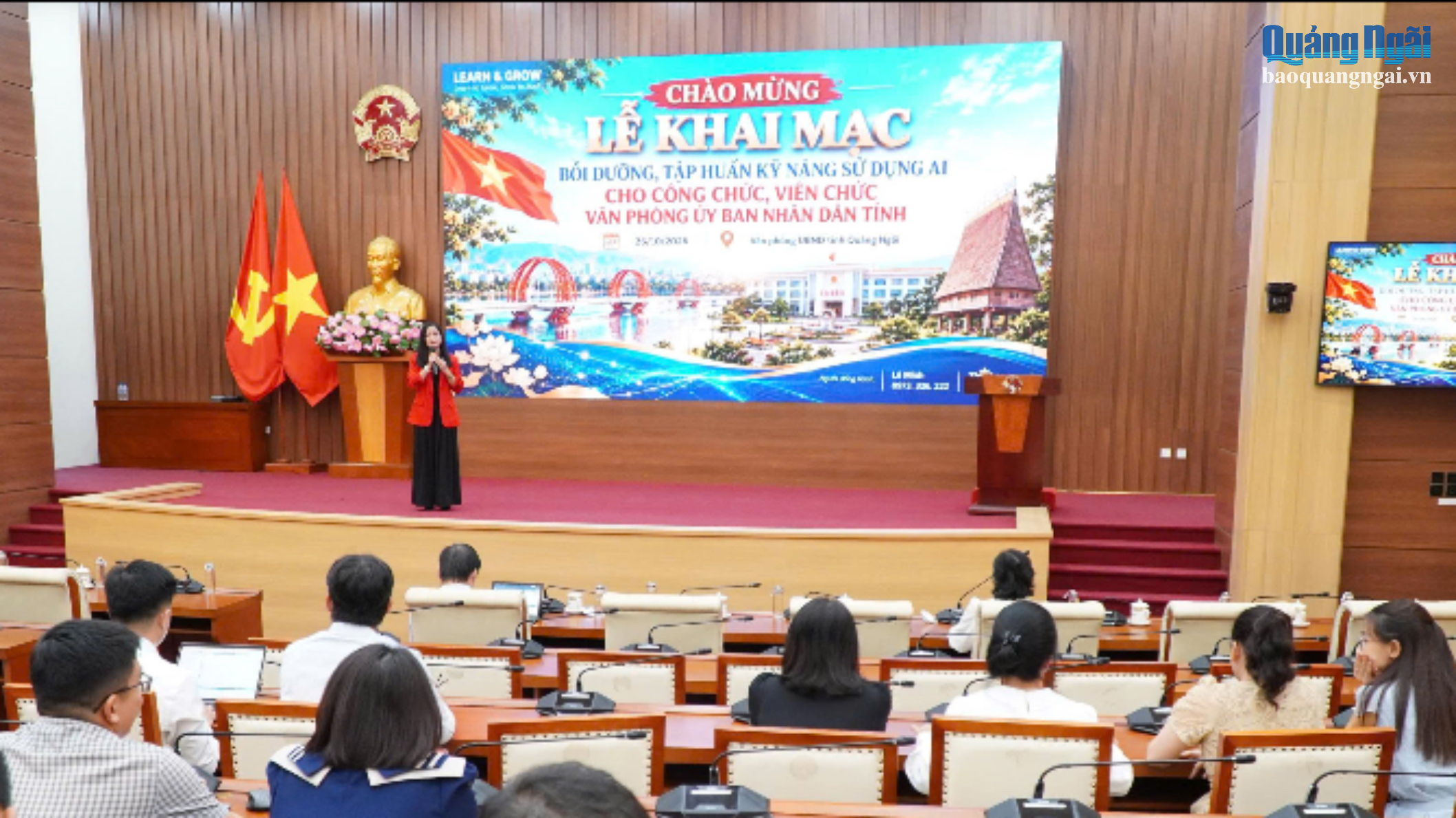 Bồi dưỡng kỹ năng ứng dụng AI trong thực thi c&ocirc;ng vụ 