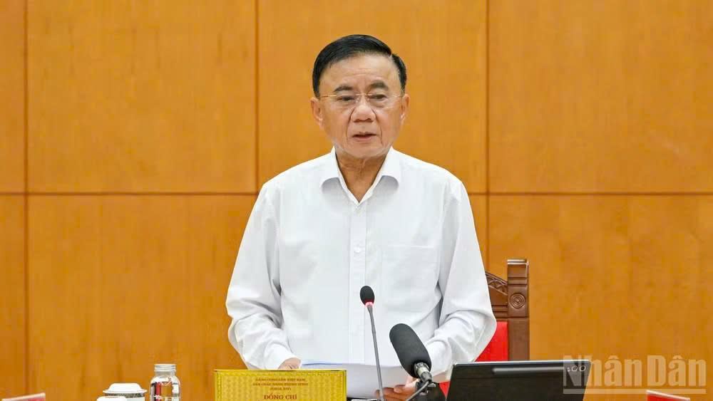Ban B&iacute; thư ban h&agrave;nh Chương tr&igrave;nh cải c&aacute;ch h&agrave;nh ch&iacute;nh trong c&aacute;c cơ quan đảng