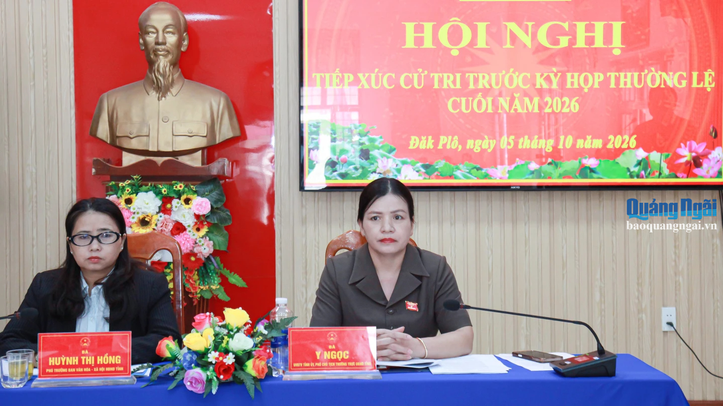 Ủy viên Ban Thường vụ Tỉnh ủy, Phó Chủ tịch Thường trực UBND tỉnh Y Ngọc tham dự hội nghị.