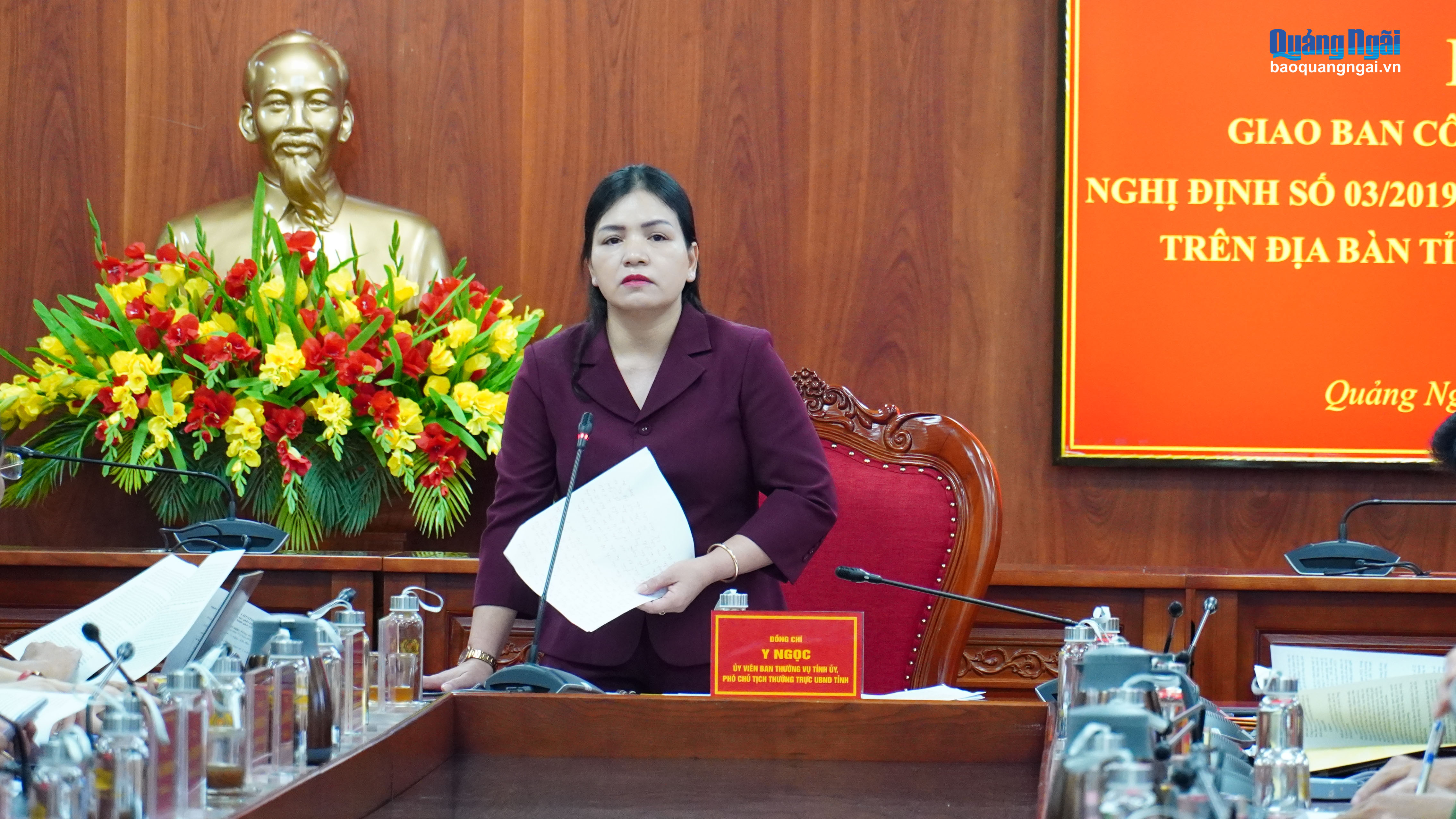 Ủy viên Ban Thường vụ Tỉnh ủy, Phó Chủ tịch Thường trực UBND tỉnh Y Ngọc phát biểu kết luận hội nghị.