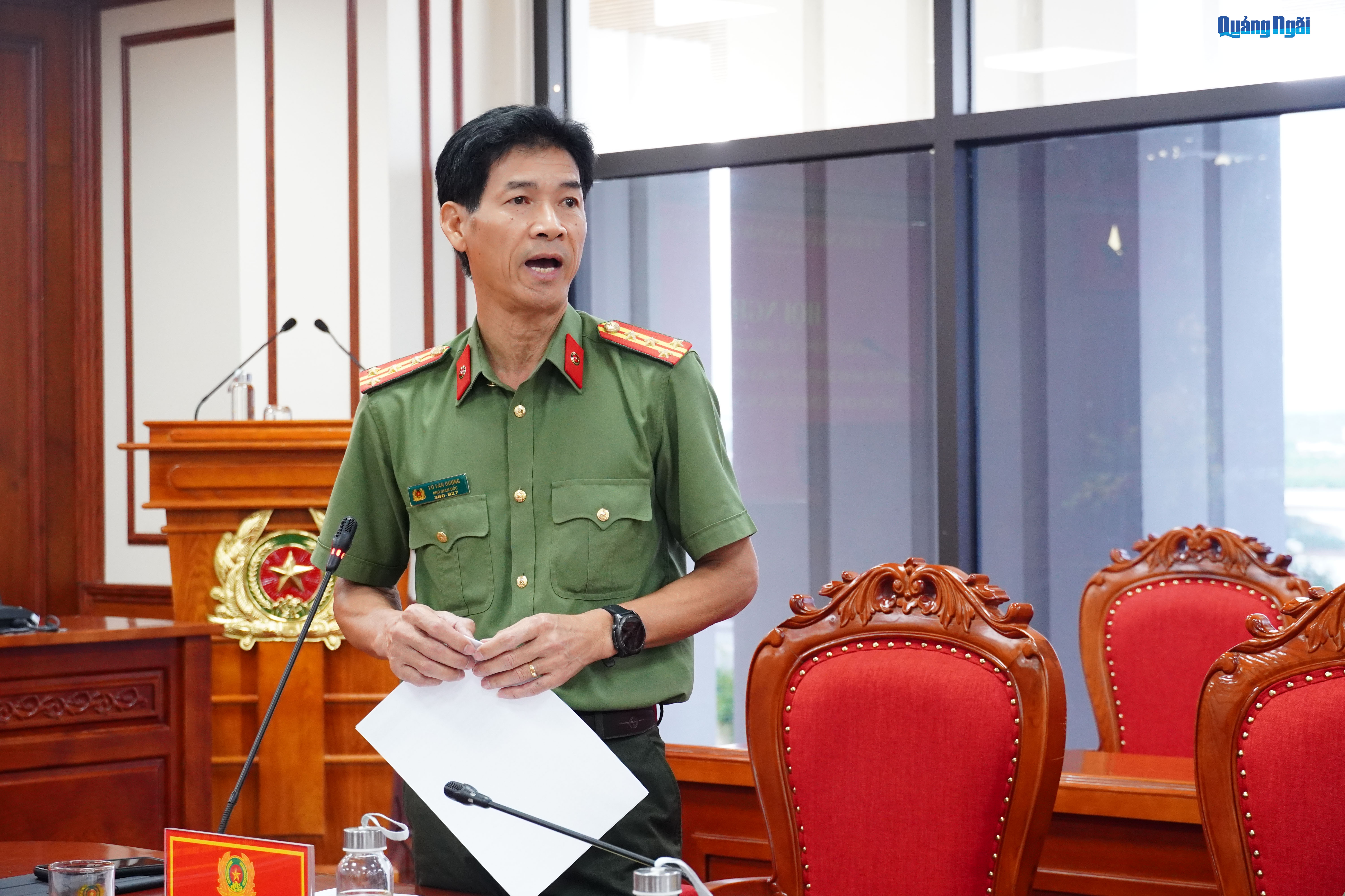 Đại diện lãnh đạo Công an tỉnh phát biểu tại hội nghị.
