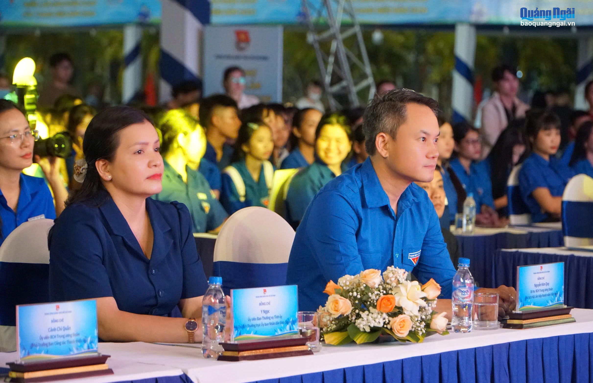 Bí thư Trung ương Đoàn TNCS Hồ Chí Minh, Chủ tịch Trung ương Hội LHTN Việt Nam Nguyễn Kim Quy và Ủy viên Ban Thường vụ Tỉnh ủy, Phó Chủ tịch Thường trực UBND tỉnh Y Ngọc dự lễ khai mạc.