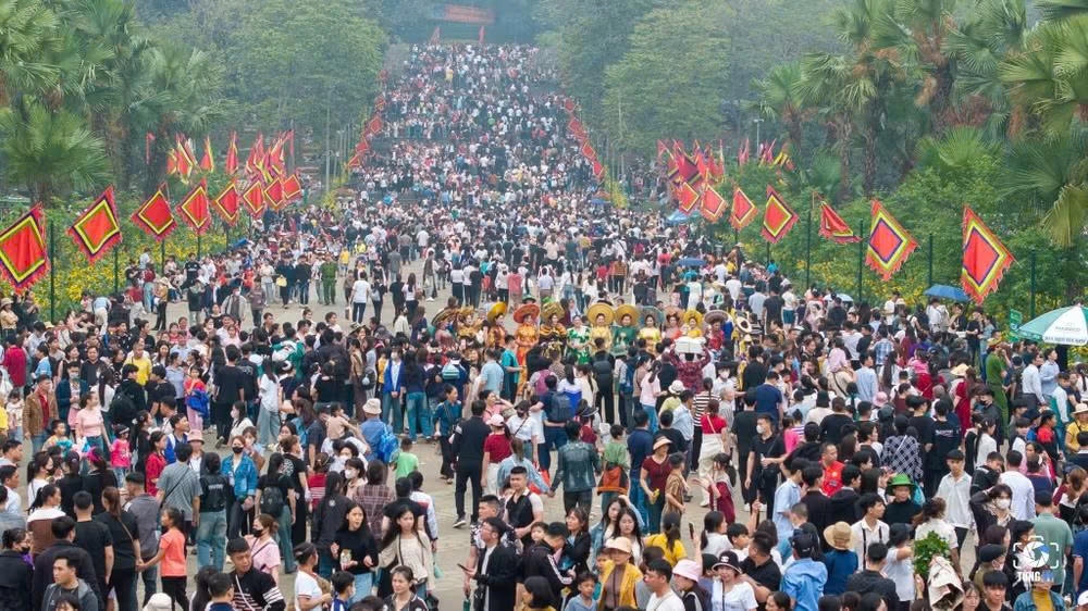 Giỗ Tổ H&ugrave;ng Vương - Lễ hội Đền H&ugrave;ng năm 2027 được tổ chức theo hướng đổi mới, lan tỏa gi&aacute; trị di sản